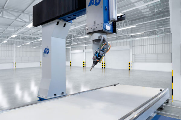 Anschnitt einer 5-Achs-CNC-Maschine im Portal Design ohne Gehäuse HG-GRIMME-SysTech
