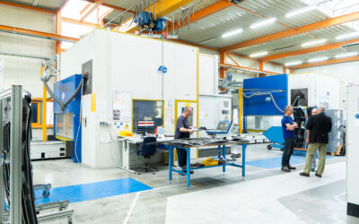 CNC Maschine bei ACE von HG Grimme Systech für CFK-Bearbeitung